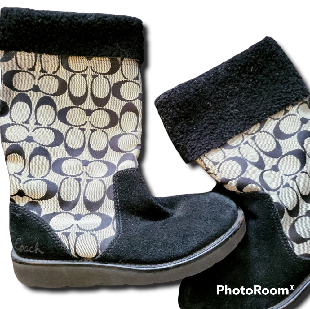 COACH SIGNATURE *C* LOGO CALF HEIGHT BOOTS.  SZ 6 BLACK& KAHKI